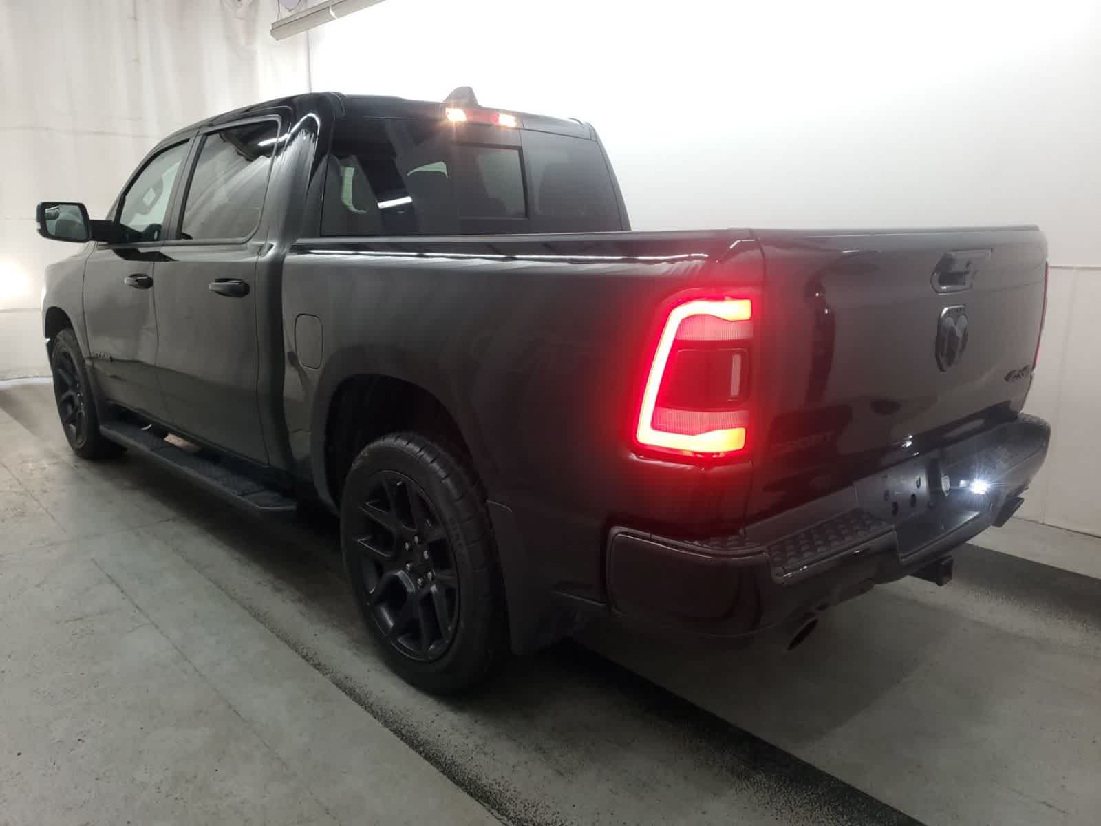 ram ram 1500 2022 1C6SRFVT4NN302459 image ram ram 1500 2022 1C6SRFVT4NN302459 image